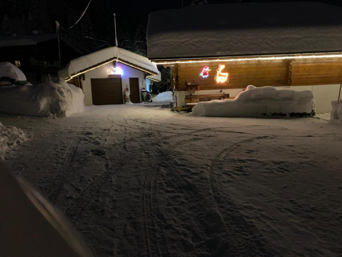 Chalet Le Slalom Arveyes 外观 照片