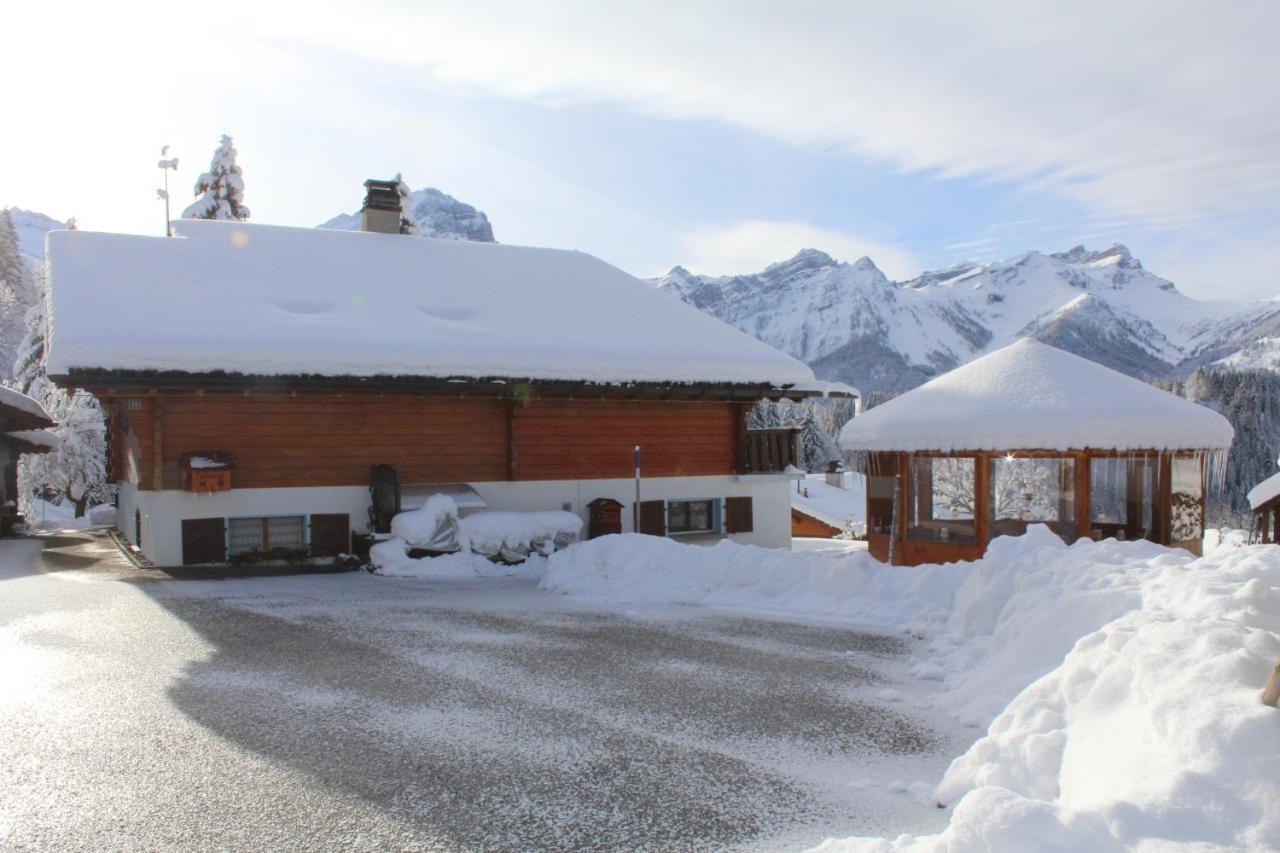 Chalet Le Slalom Arveyes 外观 照片